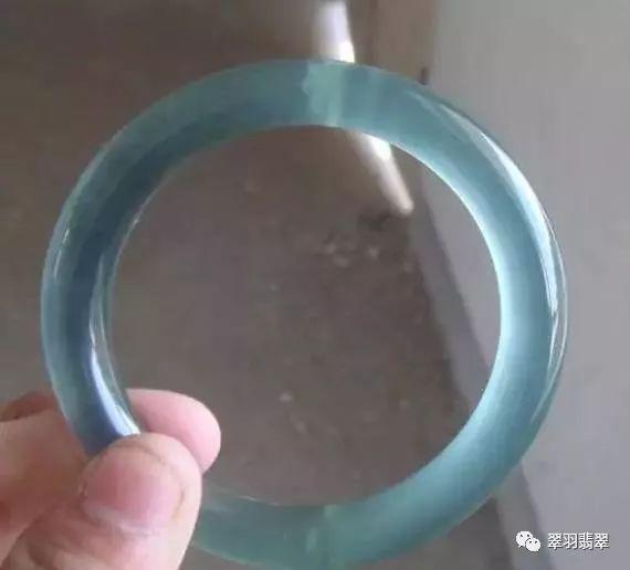 关于关于翡翠手镯的这些知识的信息-第18张图片-翡翠网 关于关于翡翠手镯的这些知识的信息-第18张图片-翡翠网