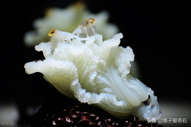 玉海生辉翡翠原石图片的简单介绍-第3张图片-翡翠网 玉海生辉翡翠原石图片的简单介绍-第3张图片-翡翠网