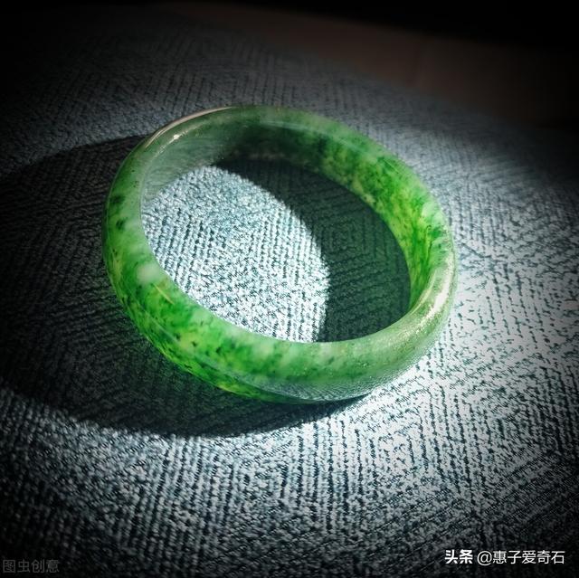 玉海生辉翡翠原石图片的简单介绍-第6张图片-翡翠网 玉海生辉翡翠原石图片的简单介绍-第6张图片-翡翠网