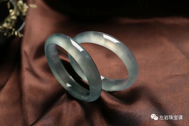 老坑冰种翡翠,翡翠手镯定义视频-第18张图片-翡翠网 老坑冰种翡翠,翡翠手镯定义视频-第18张图片-翡翠网