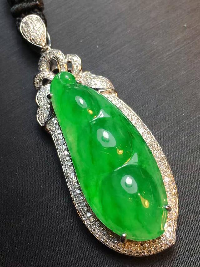 翡翠福豆价格,男生可以戴翡翠福豆吗-第2张图片-翡翠网 翡翠福豆价格,男生可以戴翡翠福豆吗-第2张图片-翡翠网