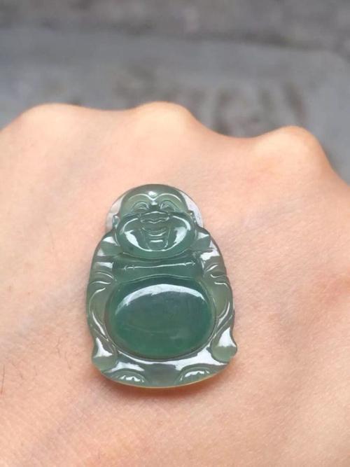 翡翠原石上的字母的简单介绍-第13张图片-翡翠网 翡翠原石上的字母的简单介绍-第13张图片-翡翠网