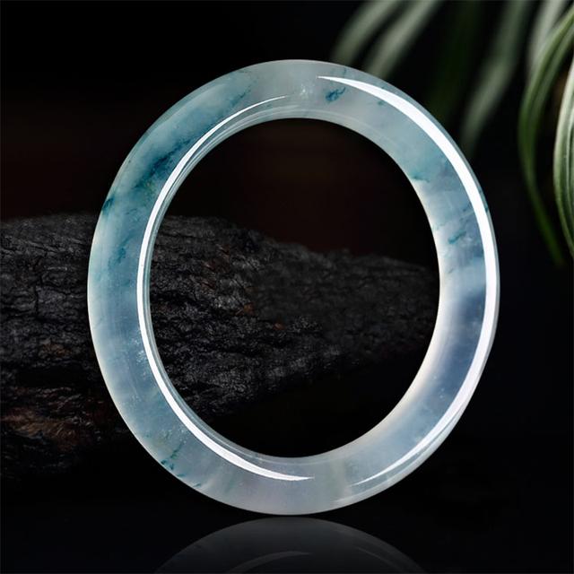 翡翠手镯价格评估翡翠手镯的厚度可以改吗-第3张图片-翡翠网 翡翠手镯价格评估翡翠手镯的厚度可以改吗-第3张图片-翡翠网