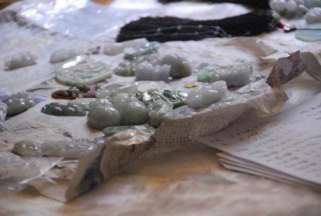 玉石翡翠原石尚志原石翡翠-第17张图片-翡翠网 玉石翡翠原石尚志原石翡翠-第17张图片-翡翠网