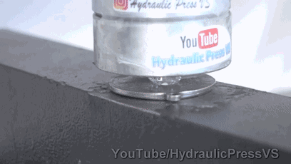 原石翡翠交易三明治翡翠原石切割-第28张图片-翡翠网 原石翡翠交易三明治翡翠原石切割-第28张图片-翡翠网