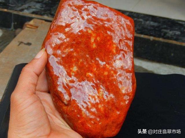 血翡翠价格480万真正的血玉图片