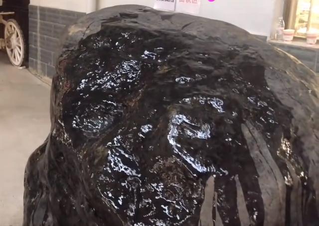 翡翠原石最差的简单介绍-第3张图片-翡翠网 翡翠原石最差的简单介绍-第3张图片-翡翠网