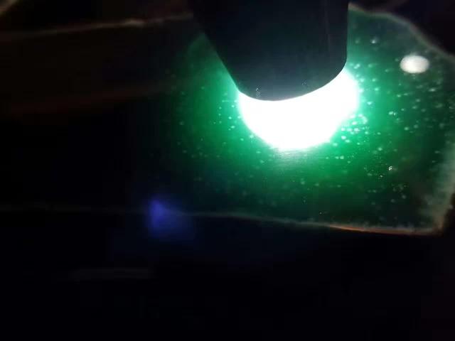 翡翠原石蓝水料子打灯天空蓝,莫湾基皮壳种类图-第3张图片-翡翠网 翡翠原石蓝水料子打灯天空蓝,莫湾基皮壳种类图-第3张图片-翡翠网