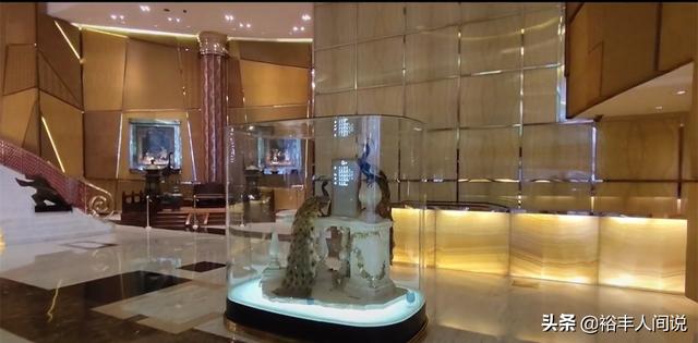 世界超级富豪收藏的绝世珠宝欧洲王室珠宝图片-第3张图片-翡翠网 世界超级富豪收藏的绝世珠宝欧洲王室珠宝图片-第3张图片-翡翠网