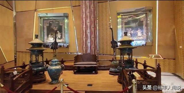 世界超级富豪收藏的绝世珠宝欧洲王室珠宝图片-第5张图片-翡翠网 世界超级富豪收藏的绝世珠宝欧洲王室珠宝图片-第5张图片-翡翠网