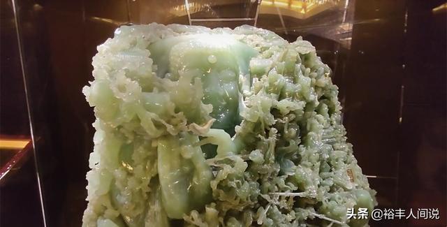 世界超级富豪收藏的绝世珠宝欧洲王室珠宝图片-第17张图片-翡翠网 世界超级富豪收藏的绝世珠宝欧洲王室珠宝图片-第17张图片-翡翠网