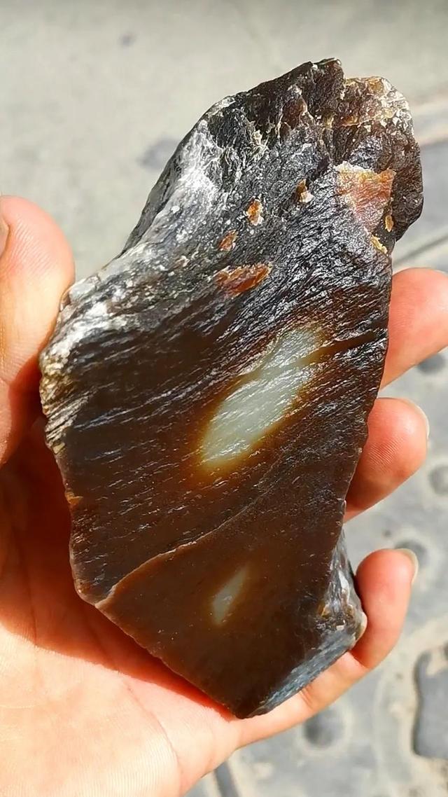 老唐翡翠原石唐之翡翠的缩写-第3张图片-翡翠网 老唐翡翠原石唐之翡翠的缩写-第3张图片-翡翠网