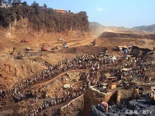 红牛真假翡翠知识,2019红牛真假官方鉴别-第4张图片-翡翠网 红牛真假翡翠知识,2019红牛真假官方鉴别-第4张图片-翡翠网