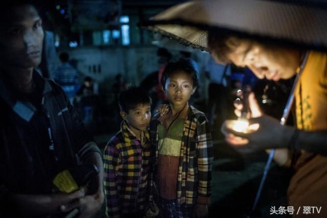 红牛真假翡翠知识,2019红牛真假官方鉴别-第33张图片-翡翠网 红牛真假翡翠知识,2019红牛真假官方鉴别-第33张图片-翡翠网