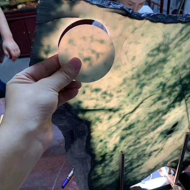 5000左右的糯种手镯,高档翡翠手镯标准-第2张图片-翡翠网 5000左右的糯种手镯,高档翡翠手镯标准-第2张图片-翡翠网