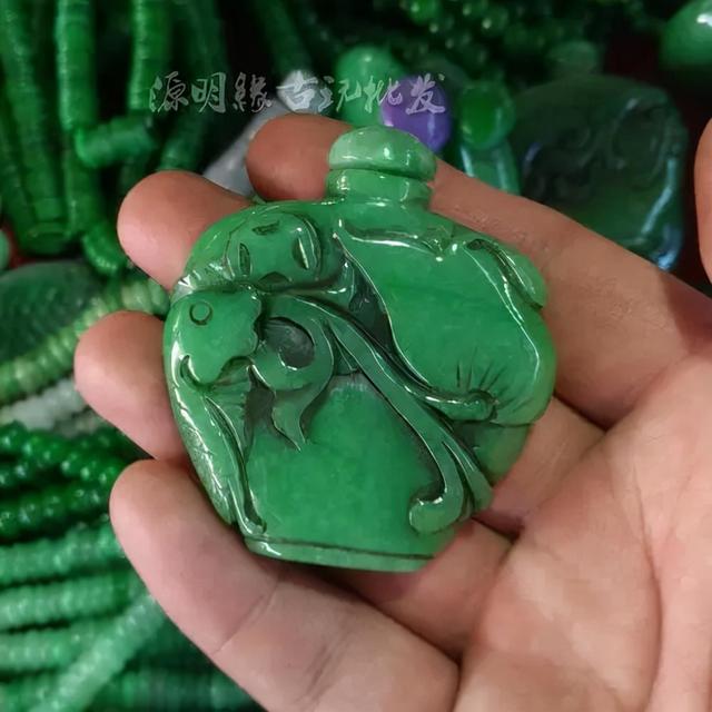 武汉翡翠原石鉴定,武汉翡翠原石加工-第4张图片-翡翠网 武汉翡翠原石鉴定,武汉翡翠原石加工-第4张图片-翡翠网