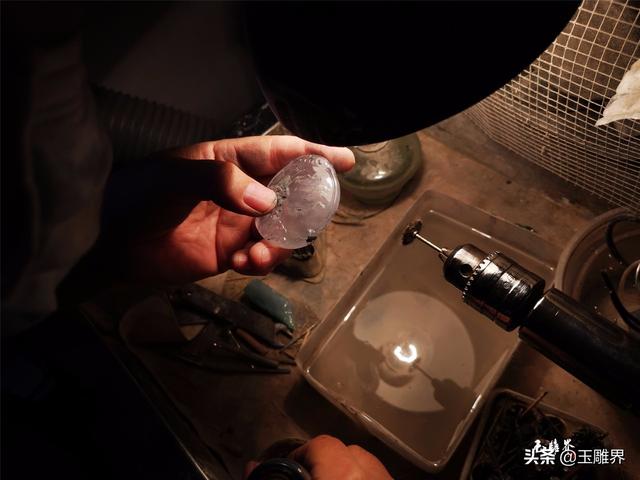 翡翠高冰手镯编织高冰翡翠手镯-第10张图片-翡翠网 翡翠高冰手镯编织高冰翡翠手镯-第10张图片-翡翠网