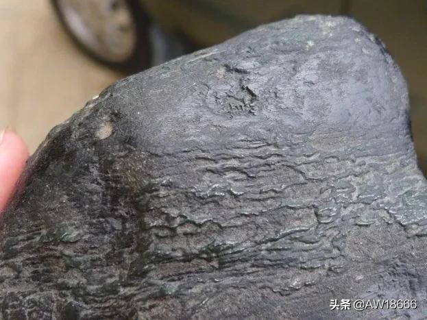 弥漫场口翡翠原石翡翠原石口-第9张图片-翡翠网 弥漫场口翡翠原石翡翠原石口-第9张图片-翡翠网