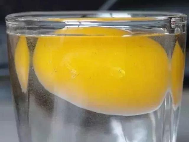 翡翠的鉴别方法水泡的简单介绍-第3张图片-翡翠网 翡翠的鉴别方法水泡的简单介绍-第3张图片-翡翠网