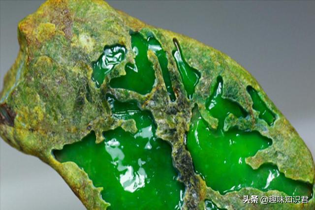 朝鲜有翡翠原石吗,翡翠原石哪里收购-第3张图片-翡翠网 朝鲜有翡翠原石吗,翡翠原石哪里收购-第3张图片-翡翠网