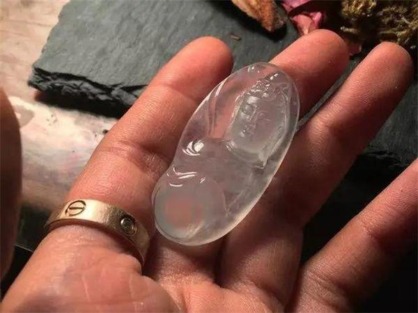 关于冰种翡翠原石的价格的信息-第6张图片-翡翠网 关于冰种翡翠原石的价格的信息-第6张图片-翡翠网