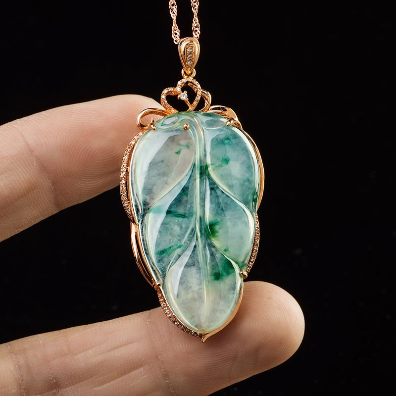 翡翠叶子吊坠价格的简单介绍-第1张图片-翡翠网 翡翠叶子吊坠价格的简单介绍-第1张图片-翡翠网