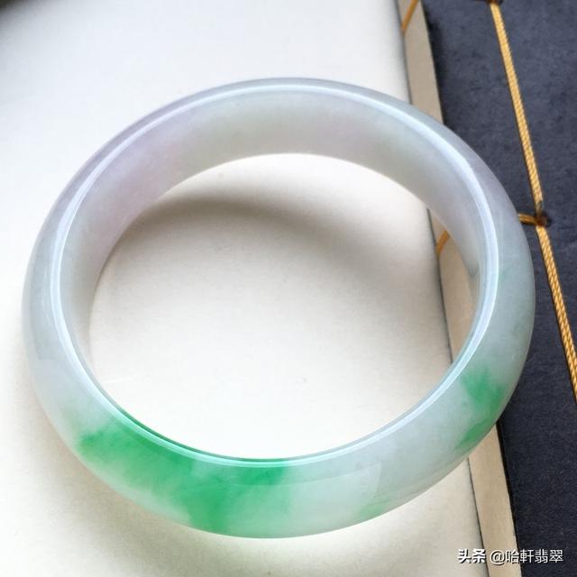 翡翠手镯有裂痕翡翠镯原石裂纹图片-第4张图片-翡翠网 翡翠手镯有裂痕翡翠镯原石裂纹图片-第4张图片-翡翠网