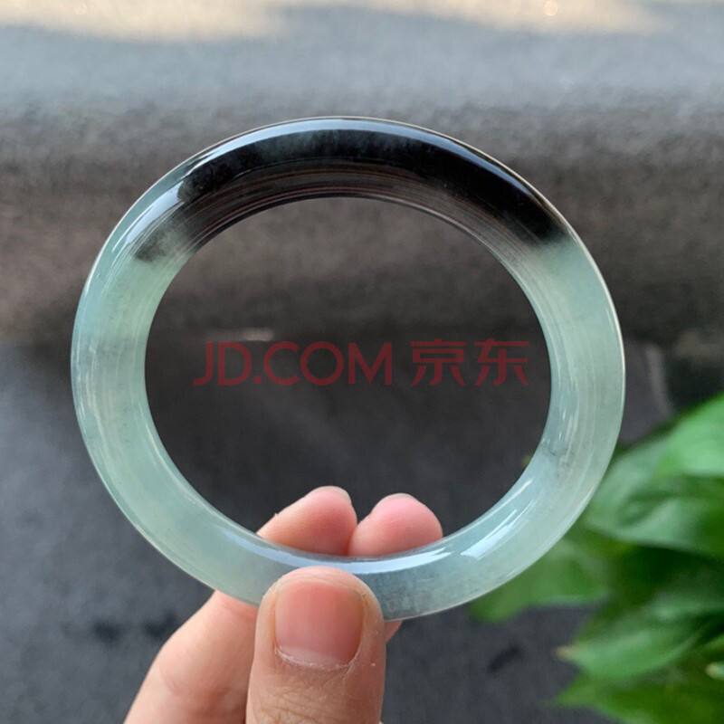 乌鸡翡翠手镯值得投资吗冰乌鸡翡翠手镯会越来越贵吗-第2张图片-翡翠网 乌鸡翡翠手镯值得投资吗冰乌鸡翡翠手镯会越来越贵吗-第2张图片-翡翠网