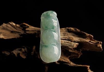 糯种翡翠怎么鉴定真假的简单介绍-第11张图片-翡翠网 糯种翡翠怎么鉴定真假的简单介绍-第11张图片-翡翠网