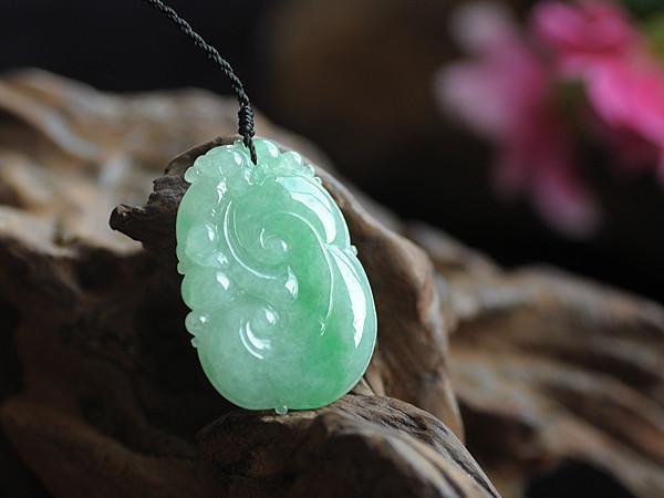 糯种翡翠怎么鉴定真假的简单介绍-第13张图片-翡翠网 糯种翡翠怎么鉴定真假的简单介绍-第13张图片-翡翠网
