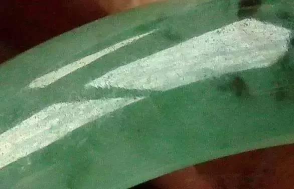 b货翡翠价格的简单介绍-第13张图片-翡翠网 b货翡翠价格的简单介绍-第13张图片-翡翠网