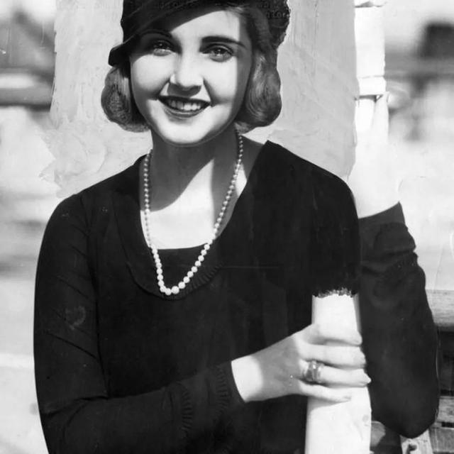 翡翠串珠价格,翡翠珠子怎么穿-第3张图片-翡翠网 翡翠串珠价格,翡翠珠子怎么穿-第3张图片-翡翠网