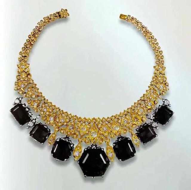 翡翠串珠价格,翡翠珠子怎么穿-第21张图片-翡翠网 翡翠串珠价格,翡翠珠子怎么穿-第21张图片-翡翠网