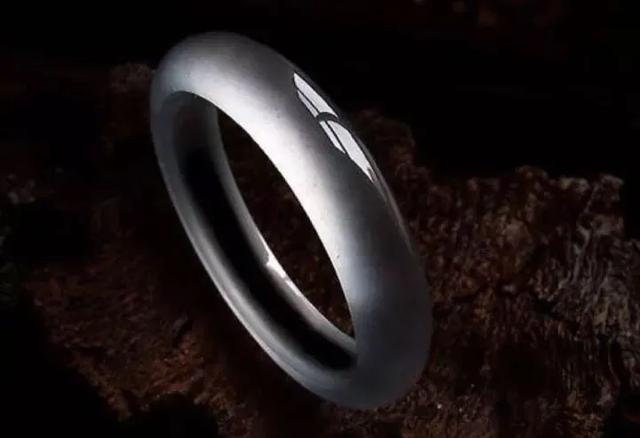 翡翠的种水分类大全的简单介绍-第7张图片-翡翠网 翡翠的种水分类大全的简单介绍-第7张图片-翡翠网