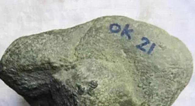 翡翠原石个人知识,翡翠原石交易-第1张图片-翡翠网 翡翠原石个人知识,翡翠原石交易-第1张图片-翡翠网