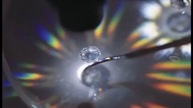 什么是莫桑石什么是莫桑钻和钻石有什么区别-第4张图片-翡翠网 什么是莫桑石什么是莫桑钻和钻石有什么区别-第4张图片-翡翠网