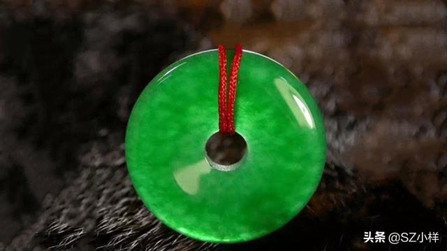 优化的翡翠手镯对人体有害吗,酸洗过的翡翠怎么辨别-第7张图片-翡翠网 优化的翡翠手镯对人体有害吗,酸洗过的翡翠怎么辨别-第7张图片-翡翠网