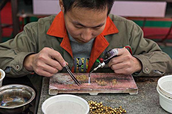 黄金哪里回收换钱啊黄金哪里回收价格高-第2张图片-翡翠网 黄金哪里回收换钱啊黄金哪里回收价格高-第2张图片-翡翠网