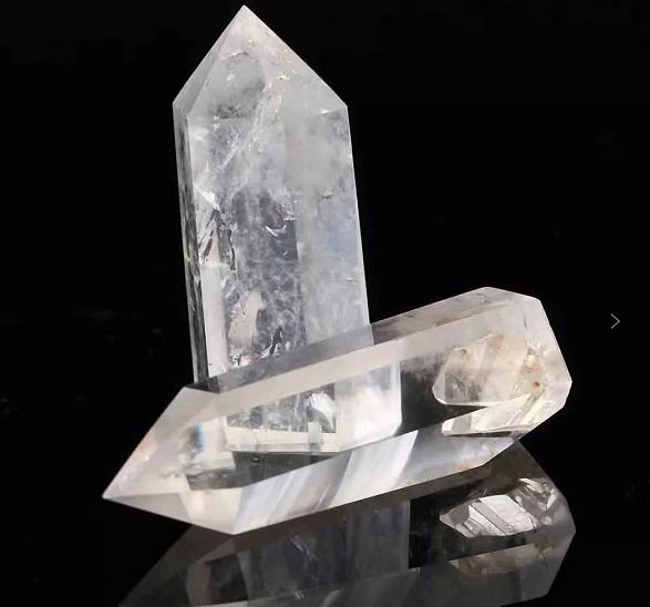 南非钻石和锆石怎么区分,锆石跟莫桑钻哪个好-第12张图片-翡翠网 南非钻石和锆石怎么区分,锆石跟莫桑钻哪个好-第12张图片-翡翠网