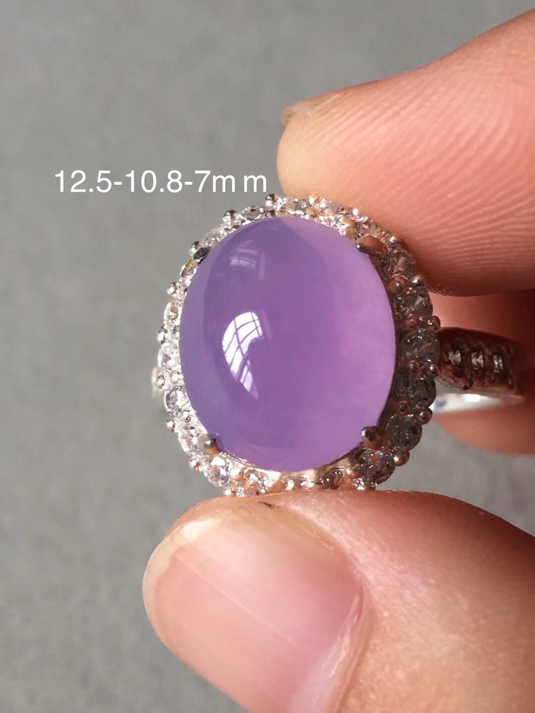 紫罗兰翡翠戒指价格的简单介绍-第1张图片-翡翠网 紫罗兰翡翠戒指价格的简单介绍-第1张图片-翡翠网