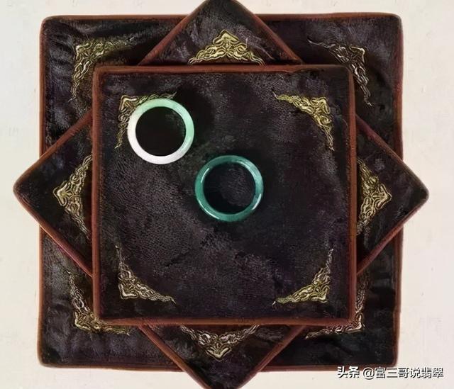 关于什么翡翠手镯最便宜的信息-第15张图片-翡翠网 关于什么翡翠手镯最便宜的信息-第15张图片-翡翠网