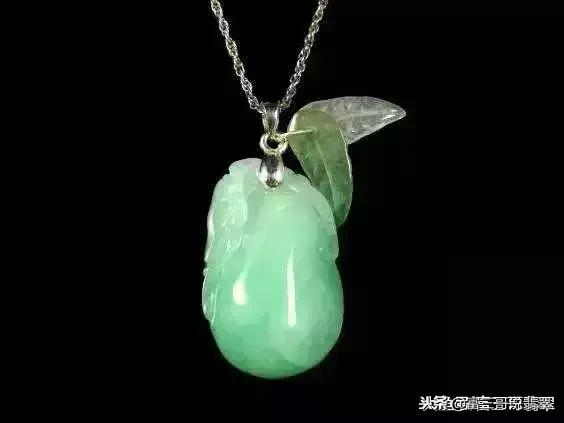 关于冰种翡翠福瓜价格的信息-第5张图片-翡翠网 关于冰种翡翠福瓜价格的信息-第5张图片-翡翠网