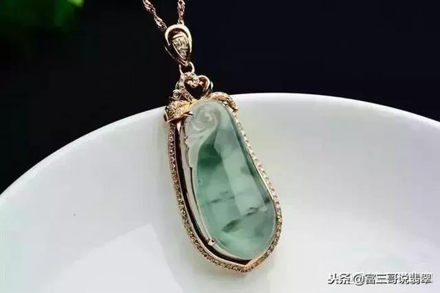 关于冰种翡翠福瓜价格的信息-第12张图片-翡翠网 关于冰种翡翠福瓜价格的信息-第12张图片-翡翠网