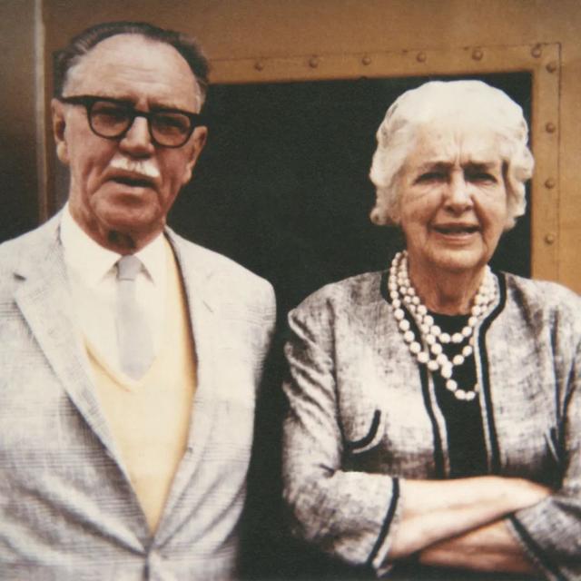 钻石净度分级等级表图,钻石成色净度等级表-第3张图片-翡翠网 钻石净度分级等级表图,钻石成色净度等级表-第3张图片-翡翠网