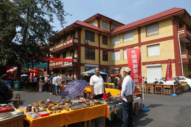 翡翠原石批发,淄博正冰翡翠原石批发市场-第1张图片-翡翠网 翡翠原石批发,淄博正冰翡翠原石批发市场-第1张图片-翡翠网