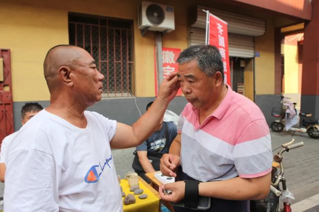 翡翠原石批发,淄博正冰翡翠原石批发市场-第14张图片-翡翠网 翡翠原石批发,淄博正冰翡翠原石批发市场-第14张图片-翡翠网