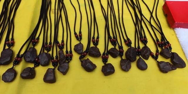 翡翠原石批发,淄博正冰翡翠原石批发市场-第44张图片-翡翠网 翡翠原石批发,淄博正冰翡翠原石批发市场-第44张图片-翡翠网