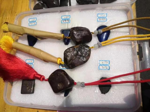 翡翠原石批发,淄博正冰翡翠原石批发市场-第54张图片-翡翠网 翡翠原石批发,淄博正冰翡翠原石批发市场-第54张图片-翡翠网