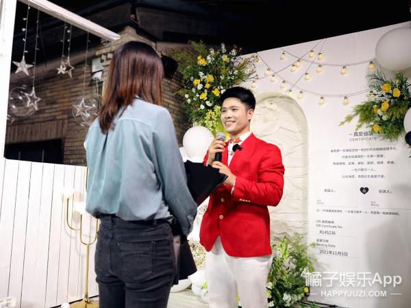 求婚钻戒,求婚钻戒怎么选-第6张图片-翡翠网 求婚钻戒,求婚钻戒怎么选-第6张图片-翡翠网