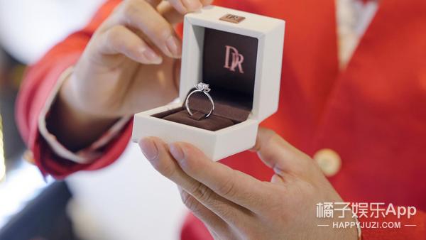 求婚钻戒,求婚钻戒怎么选-第9张图片-翡翠网 求婚钻戒,求婚钻戒怎么选-第9张图片-翡翠网